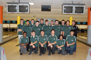 The 2013-14 JV and Varsity boys’ bowling teams. (Back row) Kinser Henry, Brandon Shoemaker, Brennan Whisler, Dustin Thurman, Cameron Hansen, Head Coach Mike Lucht (Middle row) Nick Lovan, Alejandro Contreras-Bayard, Connor Mason, Jay McNaul, Cris Hidalgo (Front row) Danny Pham, Kolby Chup, Kevin Lee, Brent Warren, Alex Kaldenberg, James Phetsangharn.