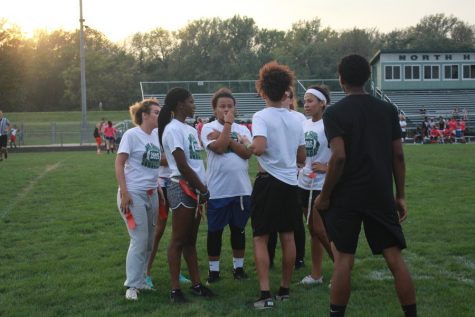 Junior Tre Jarrett coaching the junior team during a timeout.